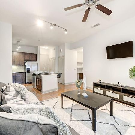 Апартаменти Chic 1Br Near Nrg With Pool Wifi Freeparking Х'юстон Екстер'єр фото